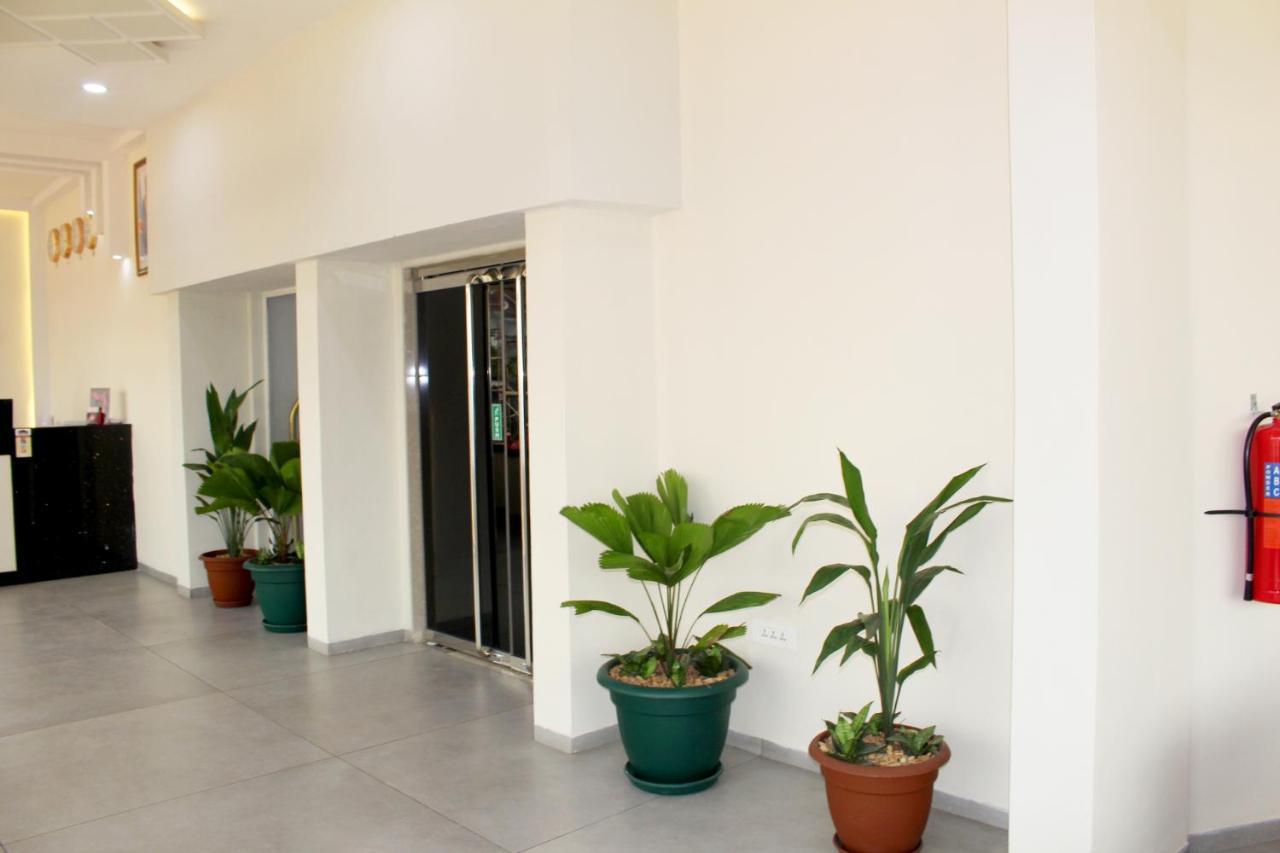 Ixoras Hotel Kinshasa Exterior foto